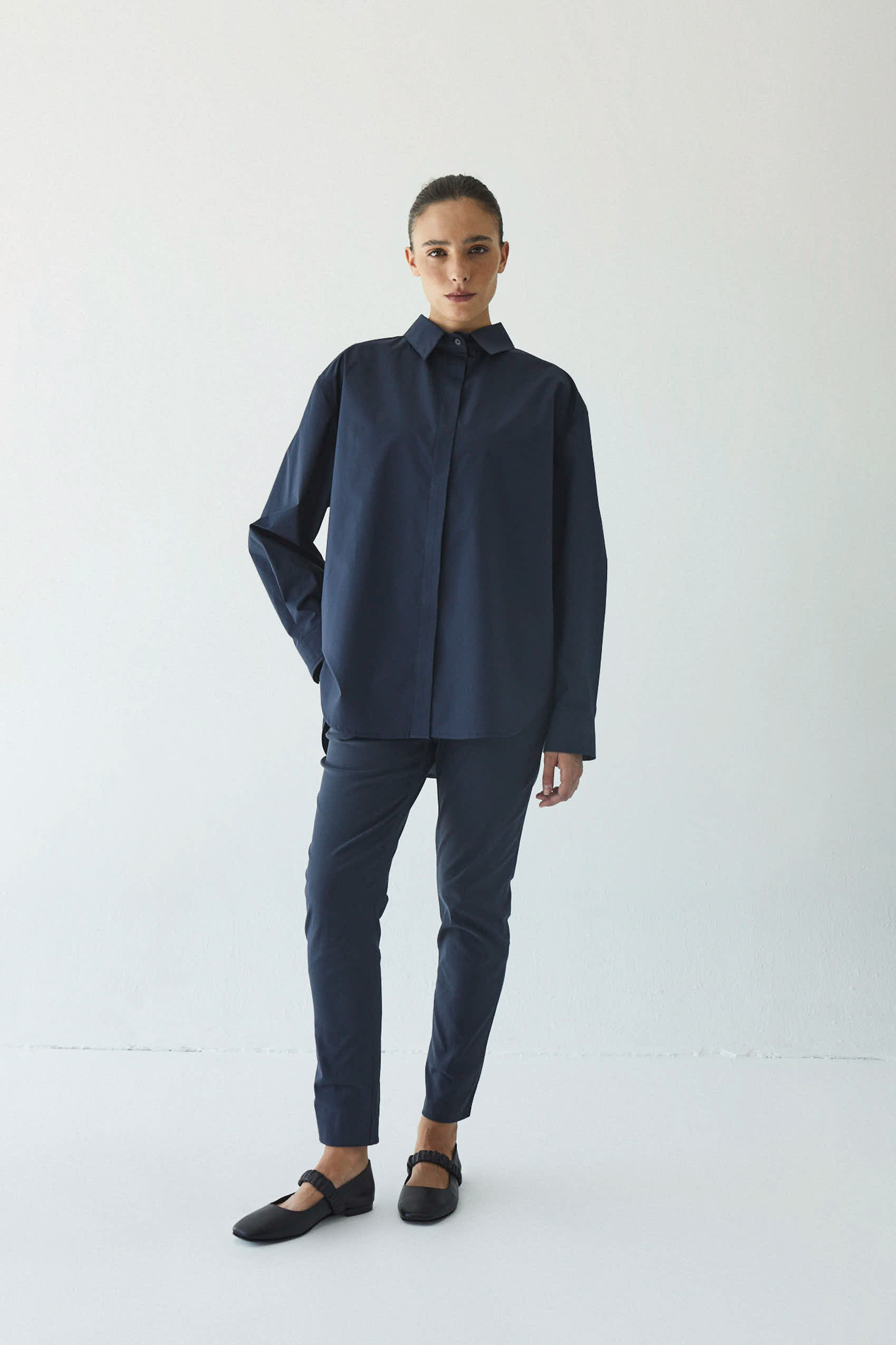 awada_camisa-oversize-uspallata_44-07-2024__picture-50432