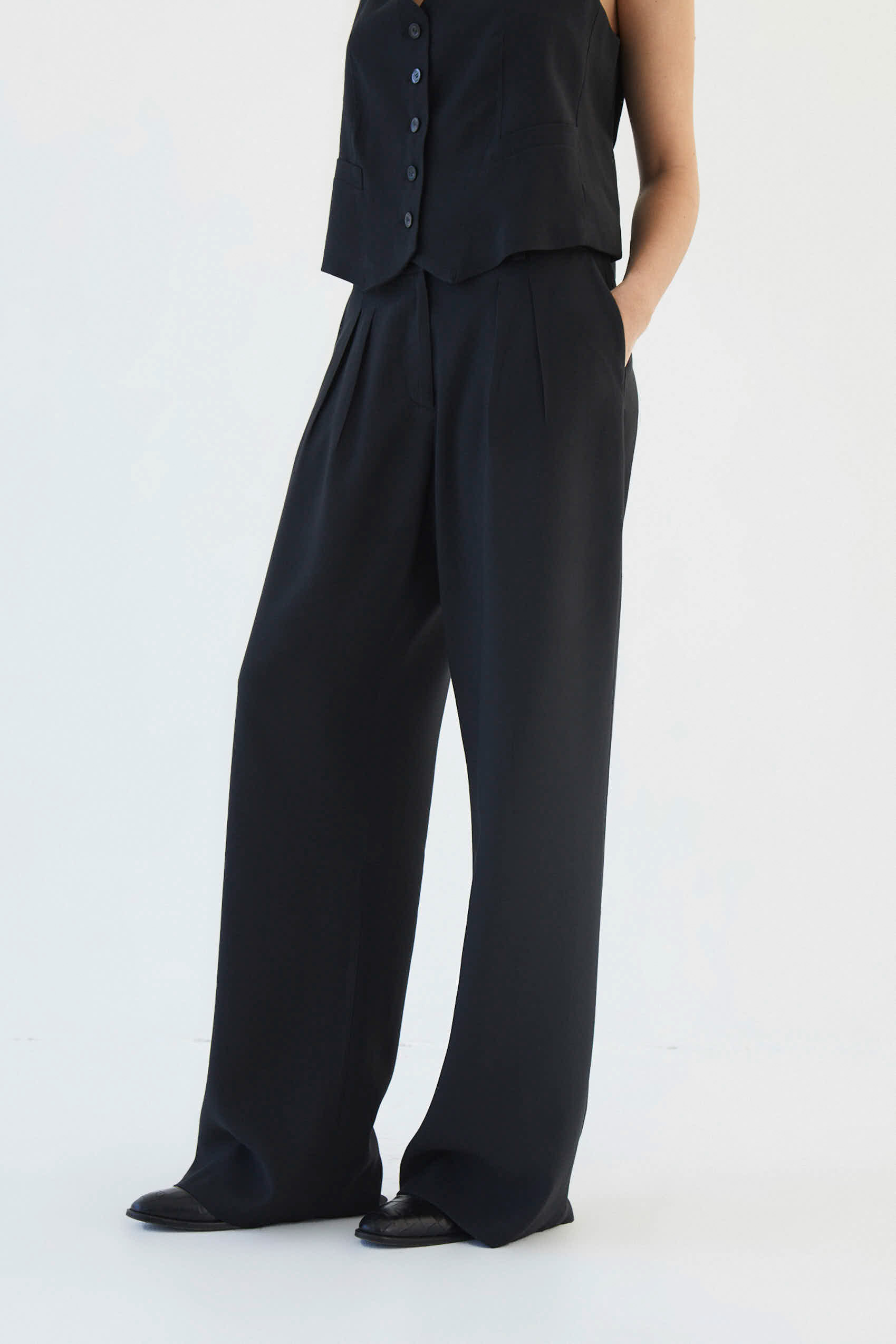 awada_pantalon-epuyen-bis_46-15-2024__picture-50874