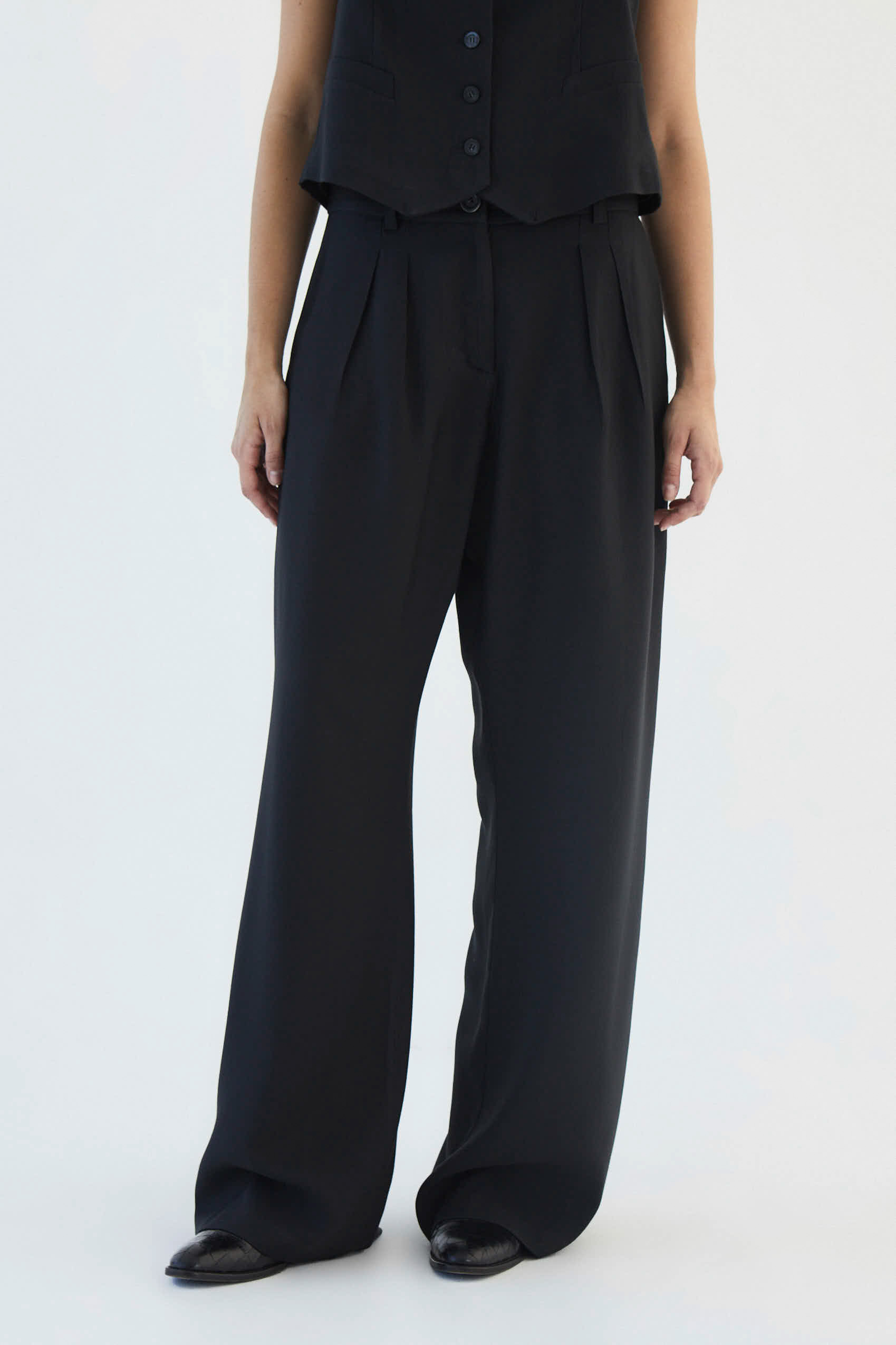 awada_pantalon-epuyen-bis_46-15-2024__picture-50876