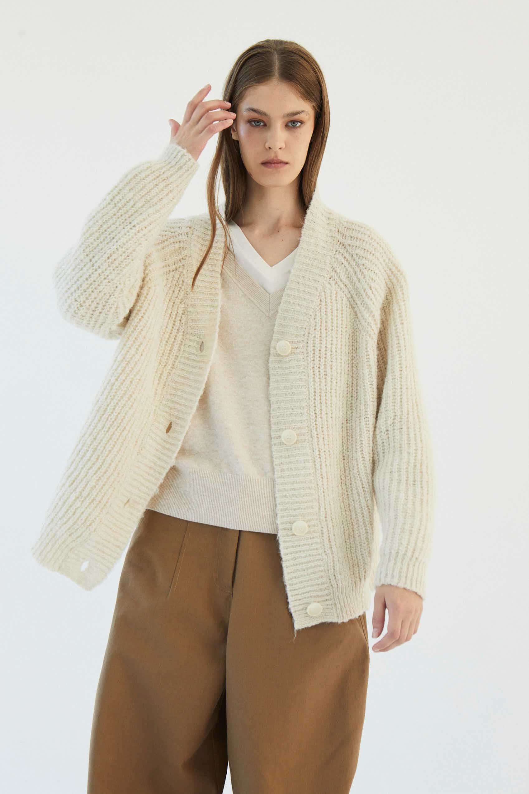 awada_cardigan-mendoza_22-14-2025__picture-51079