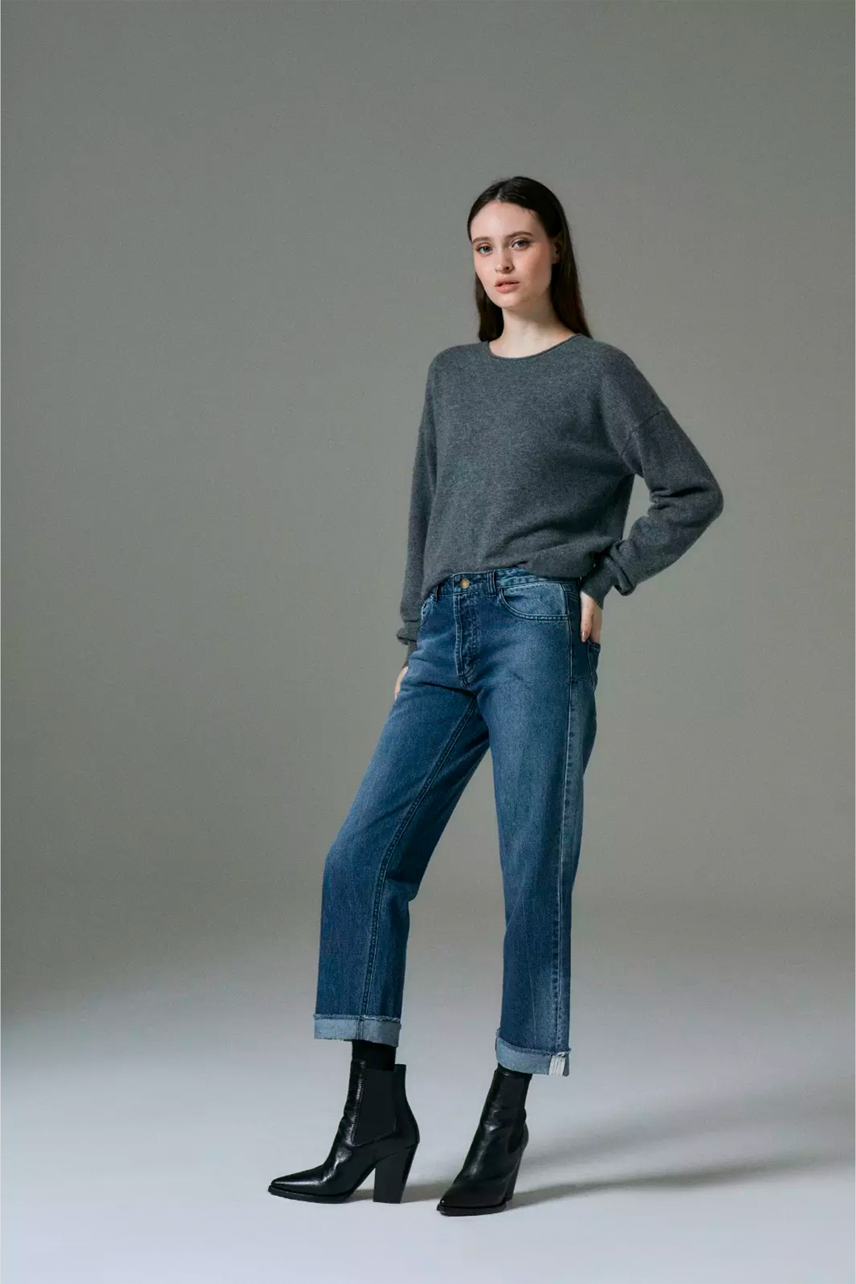 awada_jean-straight-roll-blue_38-03-2024__picture-51831
