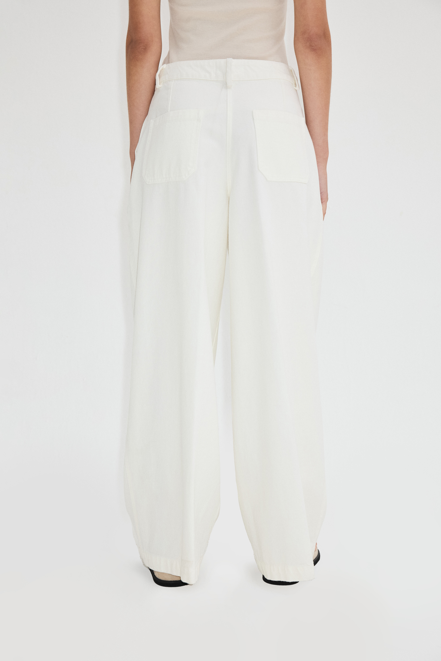 awada_pantalon-trelew_54-27-2024__picture-53572