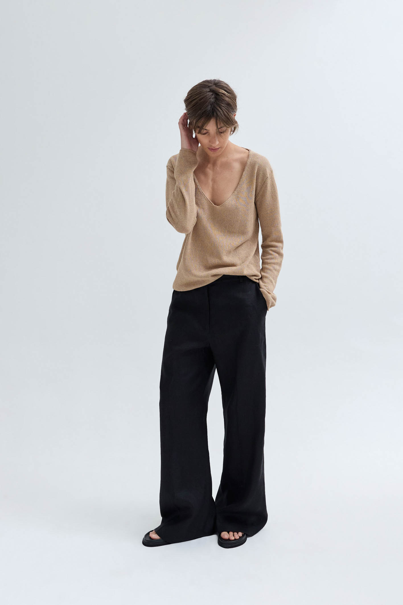 awada_sweater-escote-v_57-27-2024__picture-54131