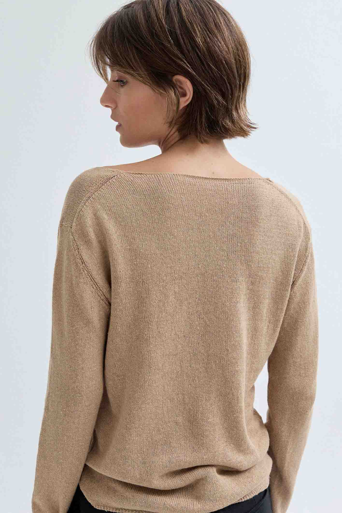 awada_sweater-escote-v_57-27-2024__picture-54134