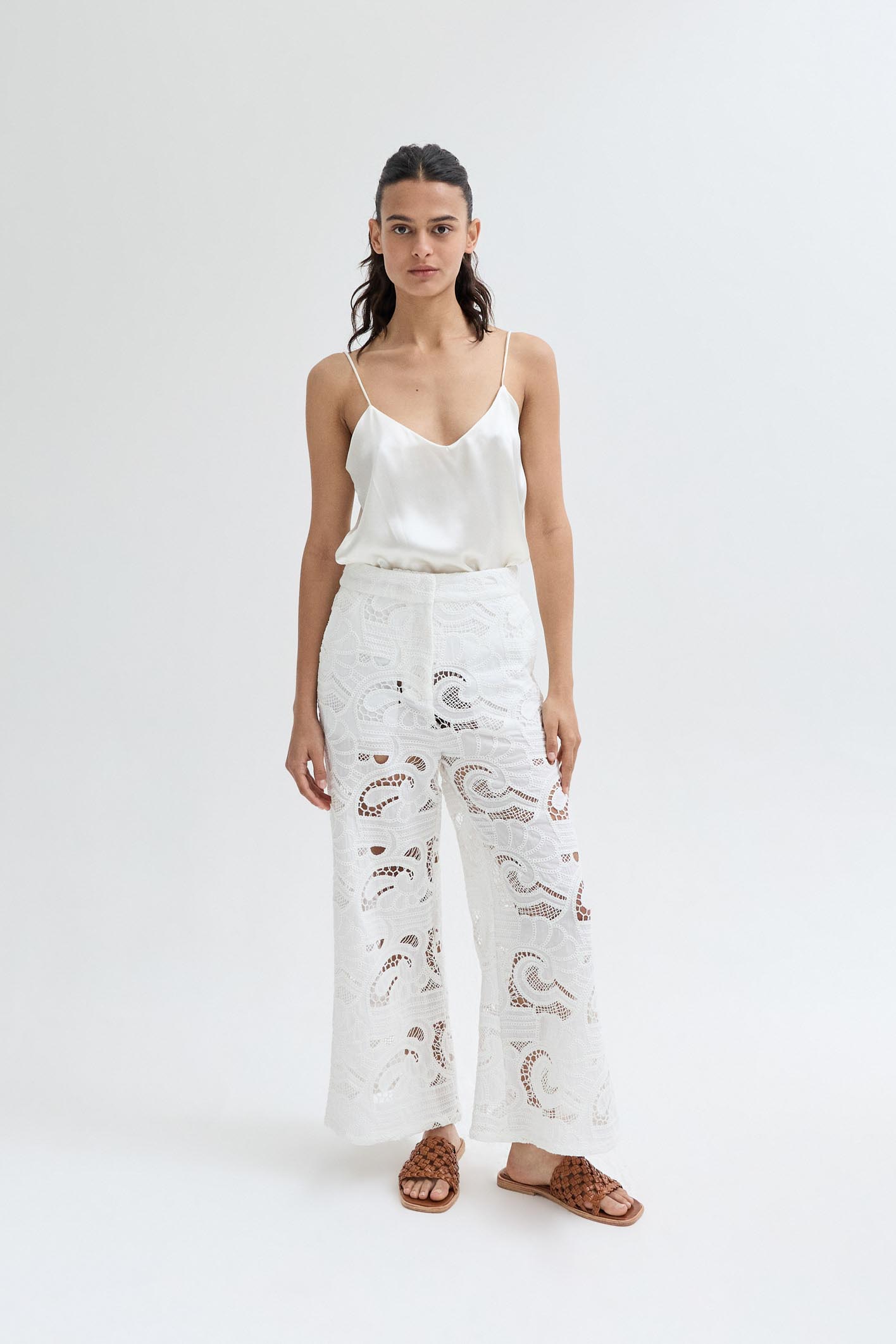 awada_pantalon-bordado-_53-27-2024__picture-54325