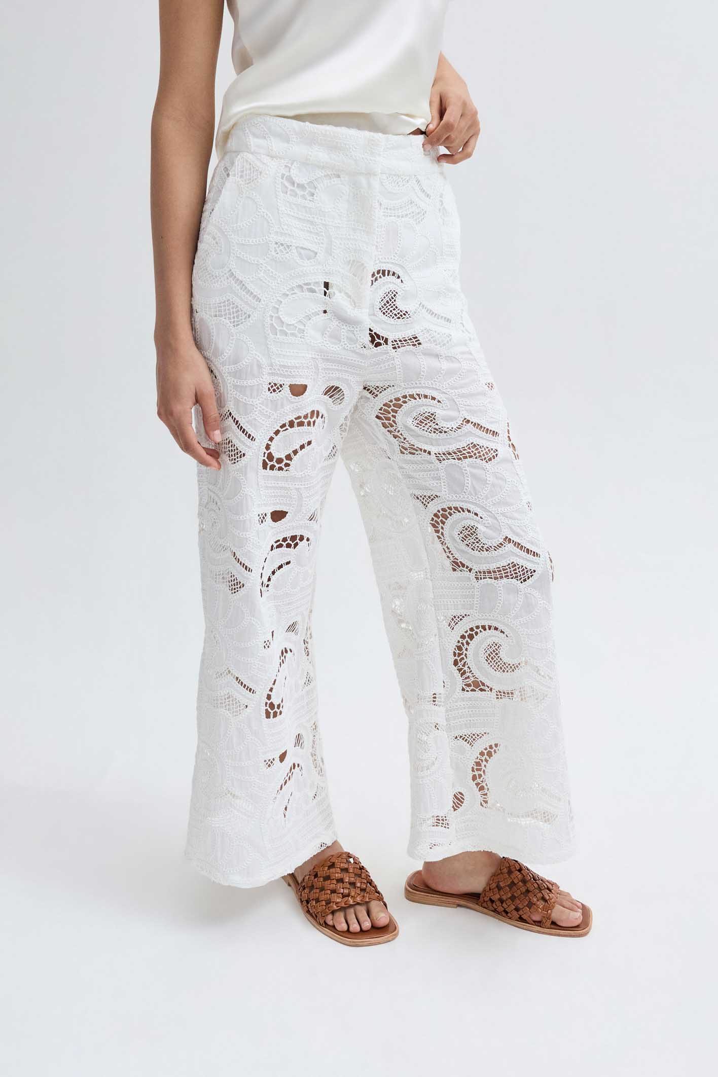 awada_pantalon-bordado-_53-27-2024__picture-54327
