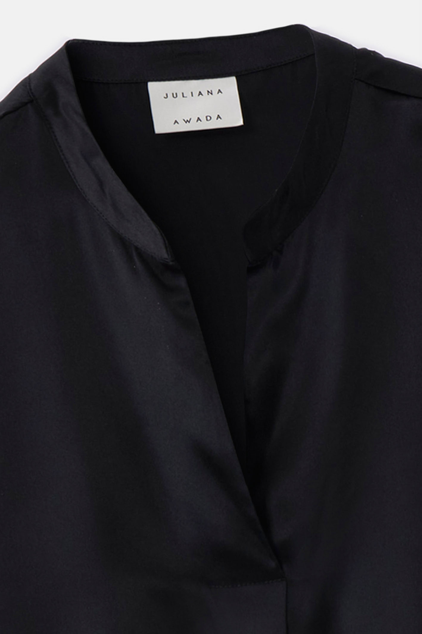 awada_blusa-de-seda-cuello-mao_49-27-2024__picture-54477