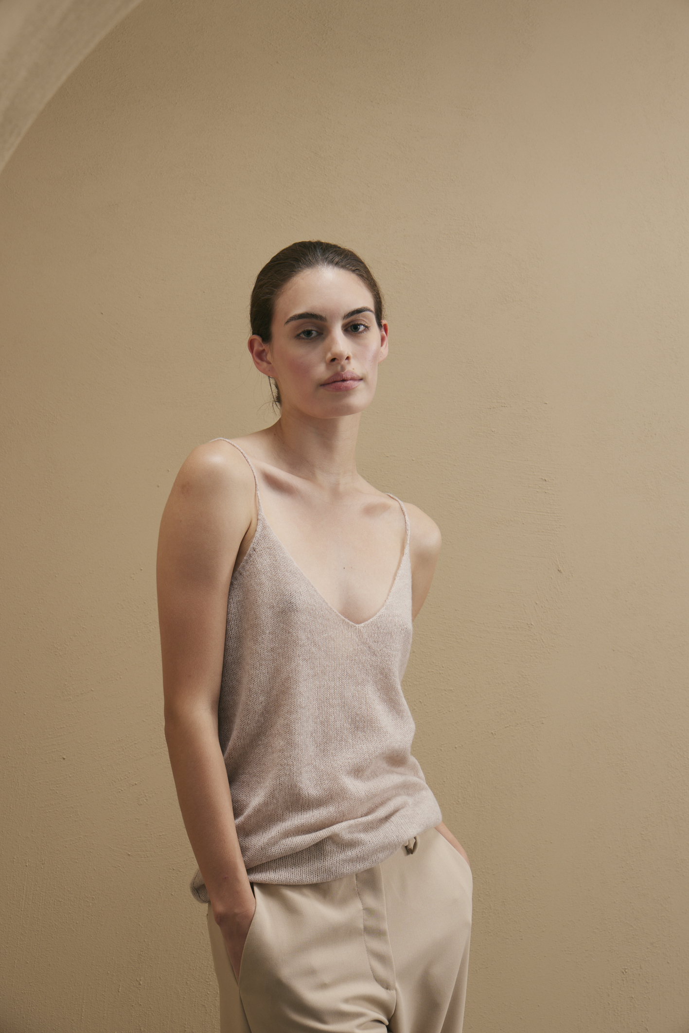 awada_set-cashmere_55-25-2025__picture-56453