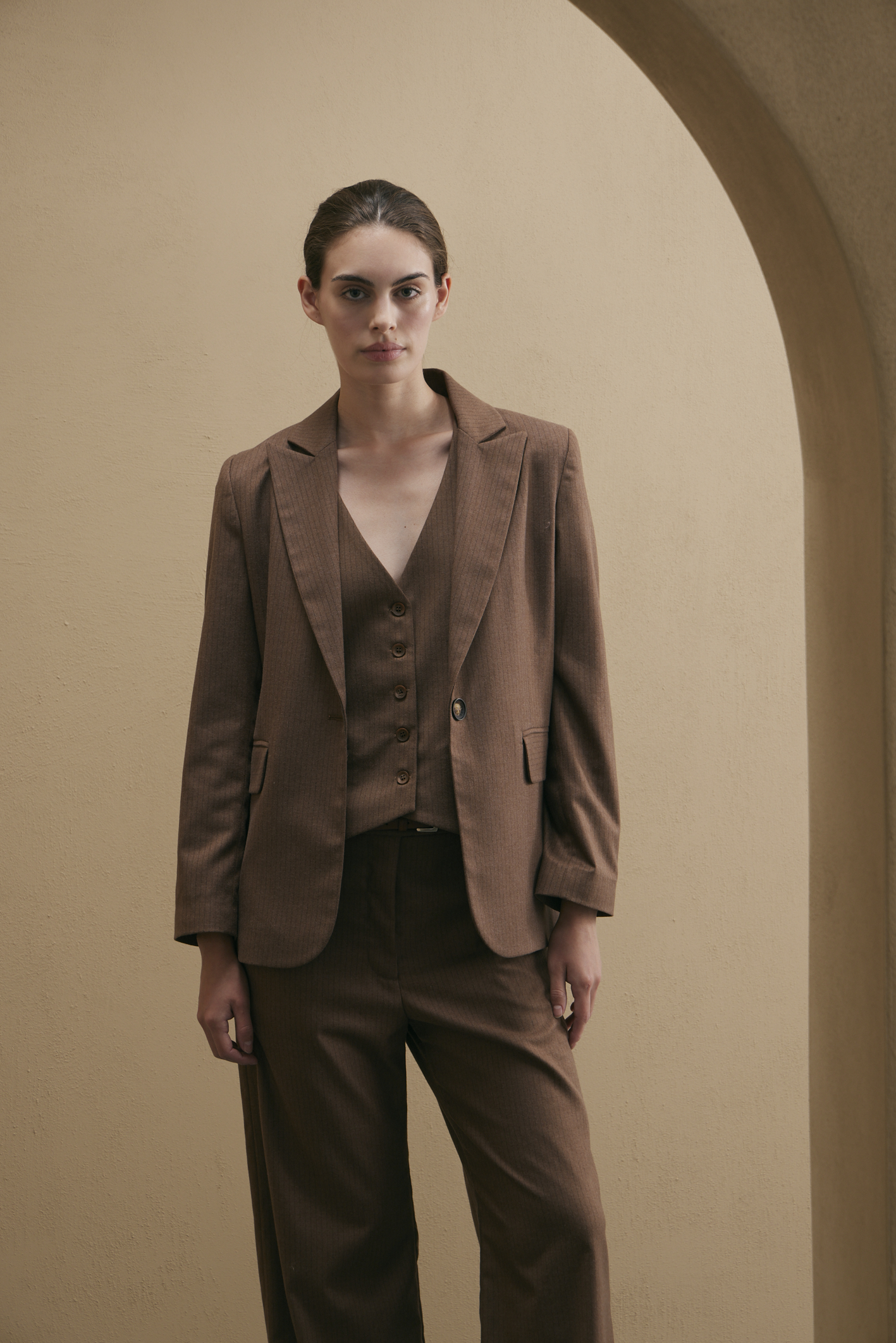awada_blazer-tizado-fino_24-19-2025__picture-56465