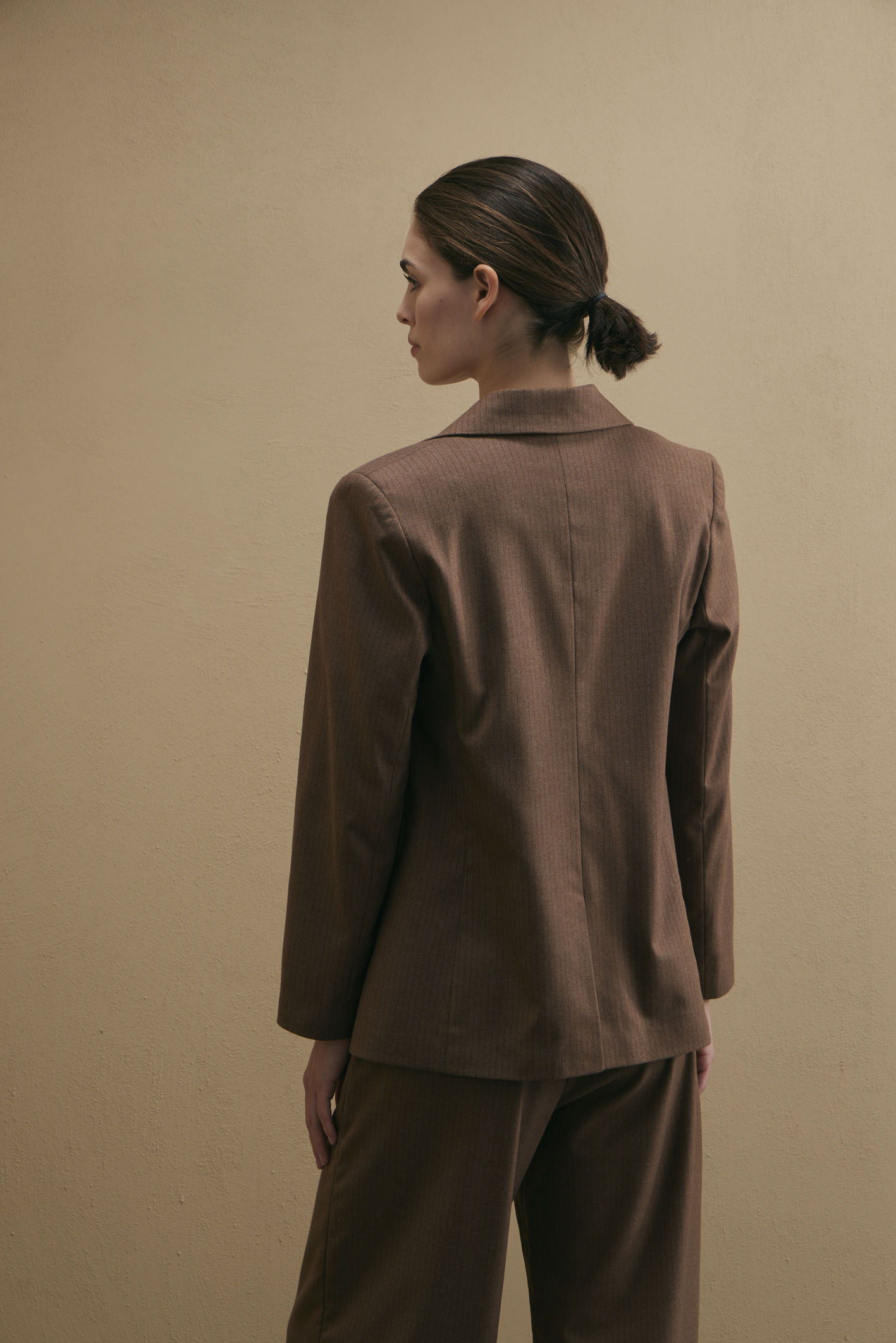 awada_blazer-tizado-fino_24-19-2025__picture-56469