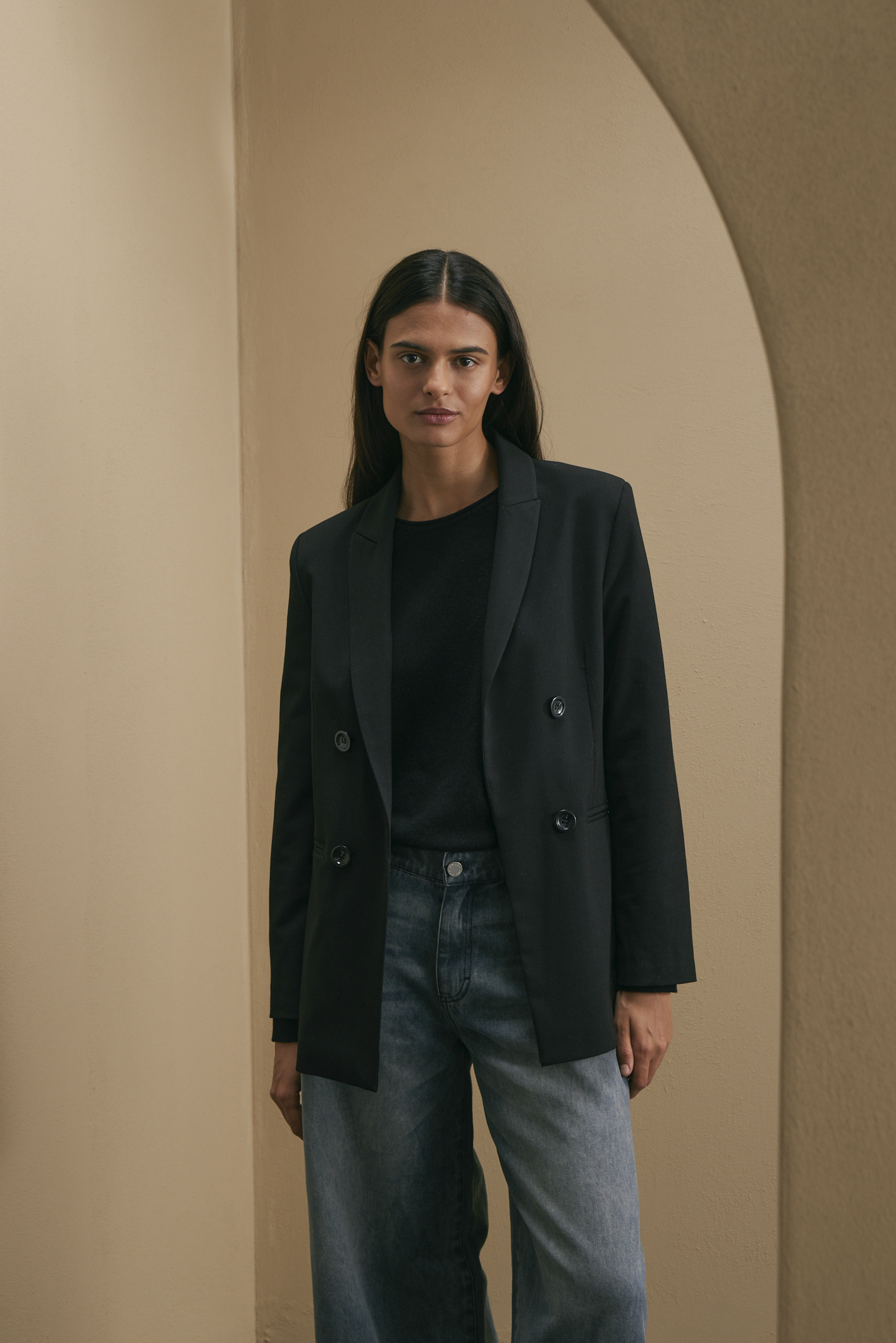 awada_blazer-sastrero_41-09-2025__picture-56518