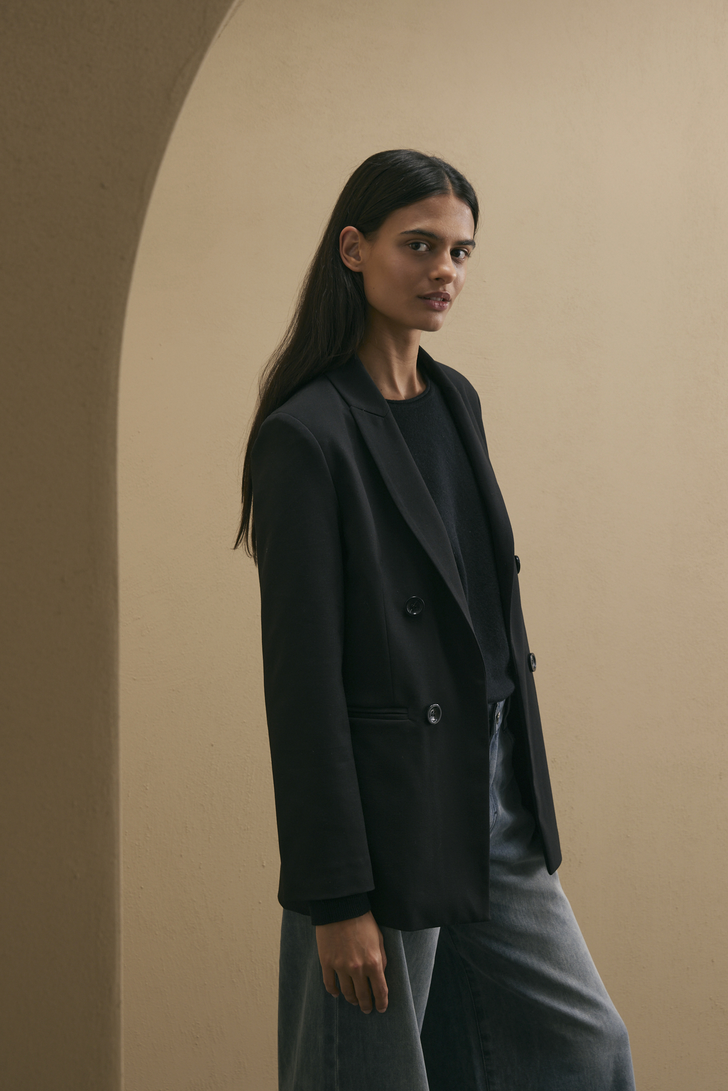 awada_blazer-sastrero_41-09-2025__picture-56520