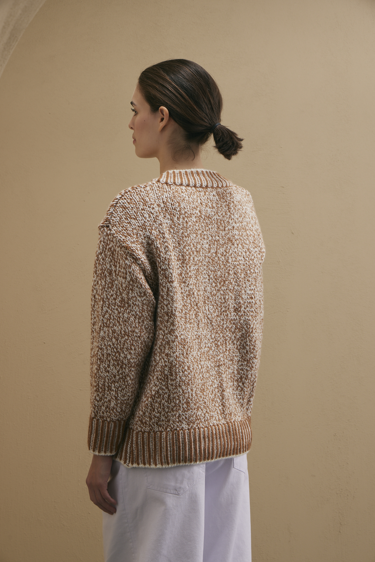 awada_sweater-escote-v_26-30-2025__picture-56563