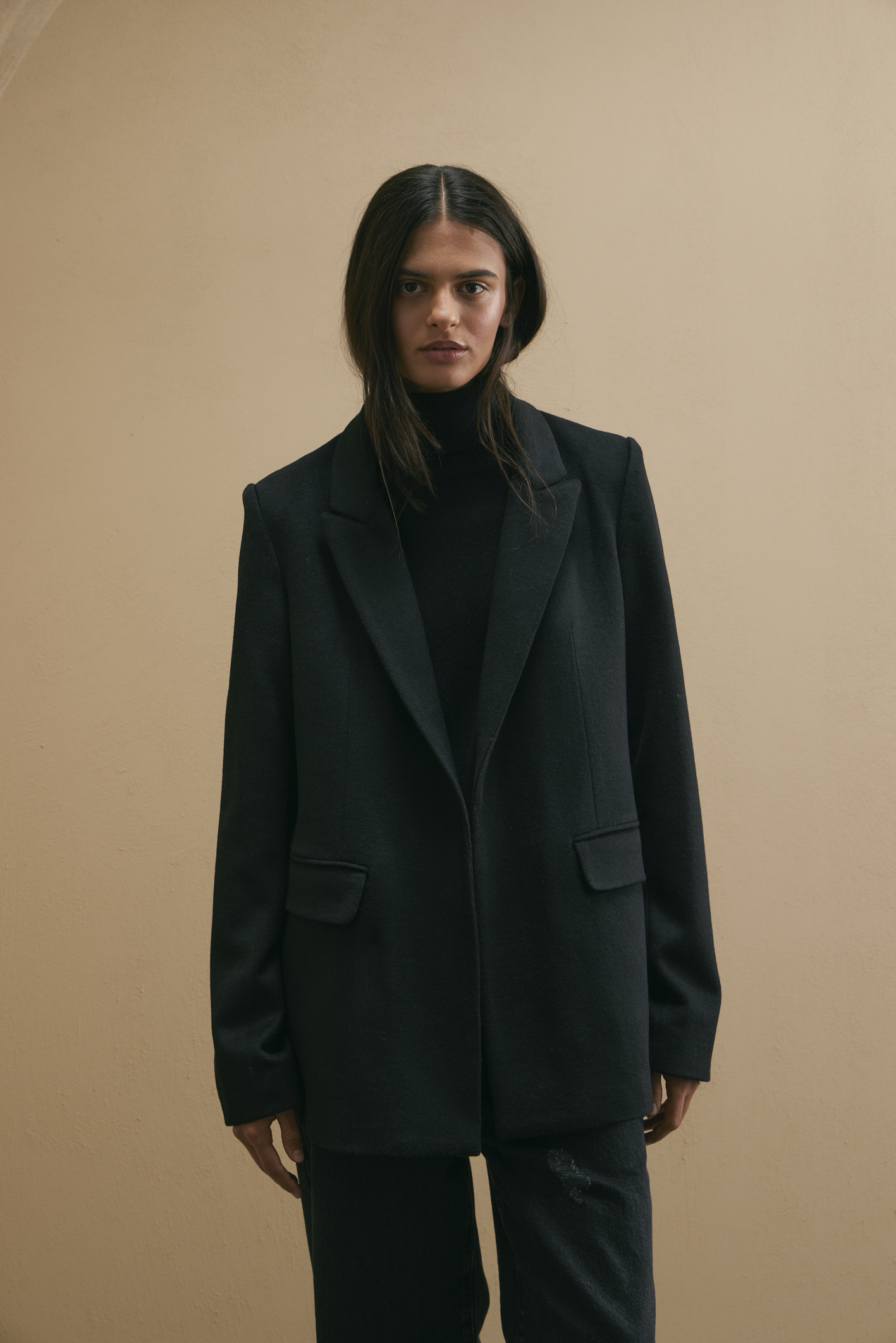 awada_blazer-de-lana_05-08-2026__picture-56634