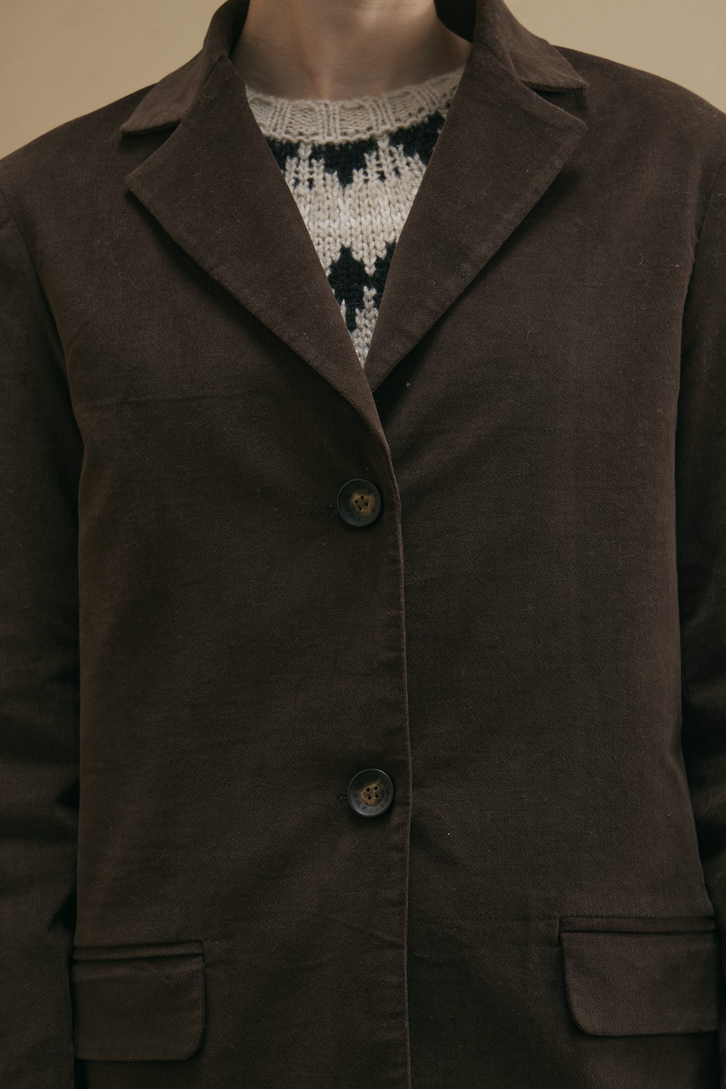 awada_blazer-terciopelo_13-05-2026__picture-56672