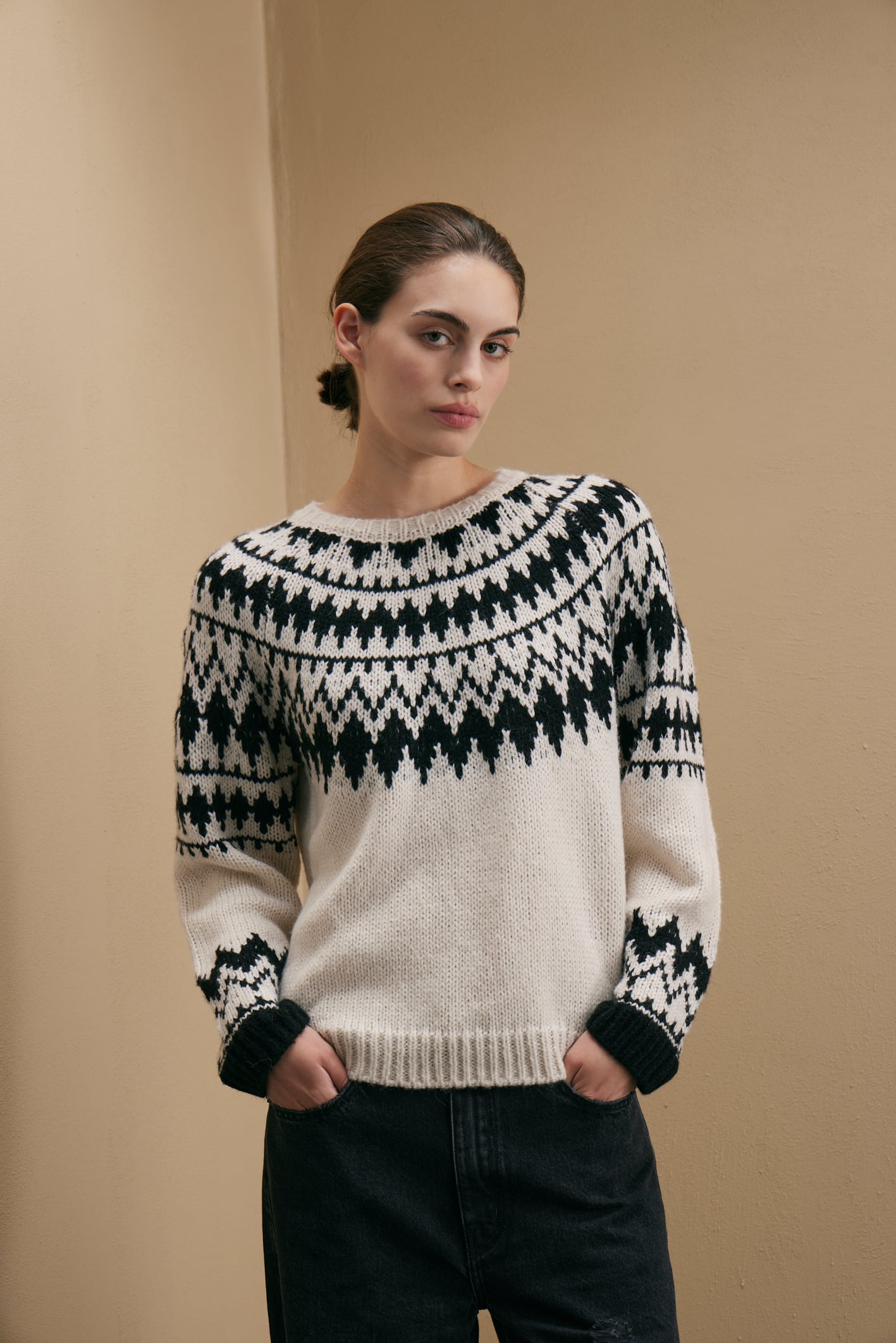awada_sweater-jacquard-redondo_20-18-2025__picture-56701