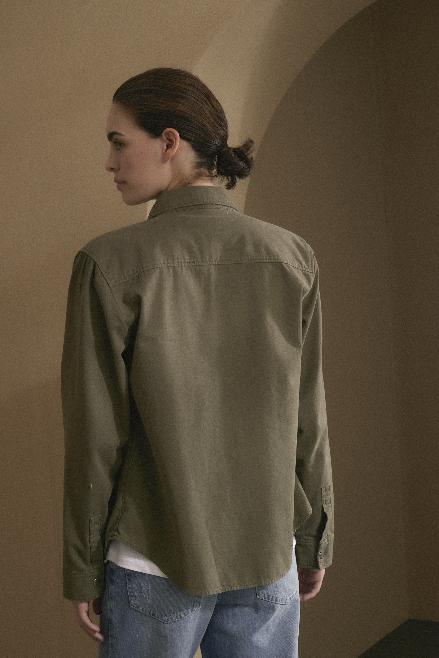 awada_camisaco-gabardina_13-05-2025__picture-57194
