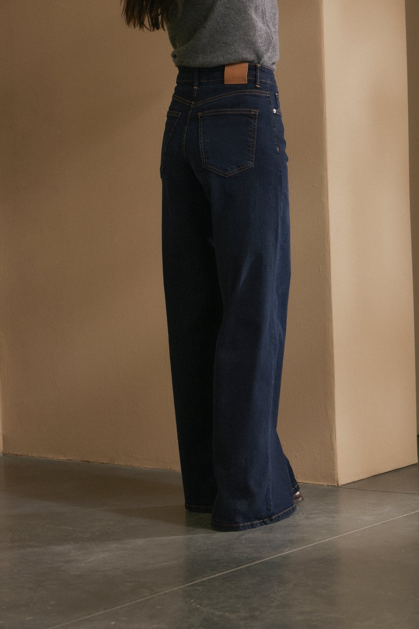 awada_jean-extra-wide-darkblue_41-17-2025__picture-57281