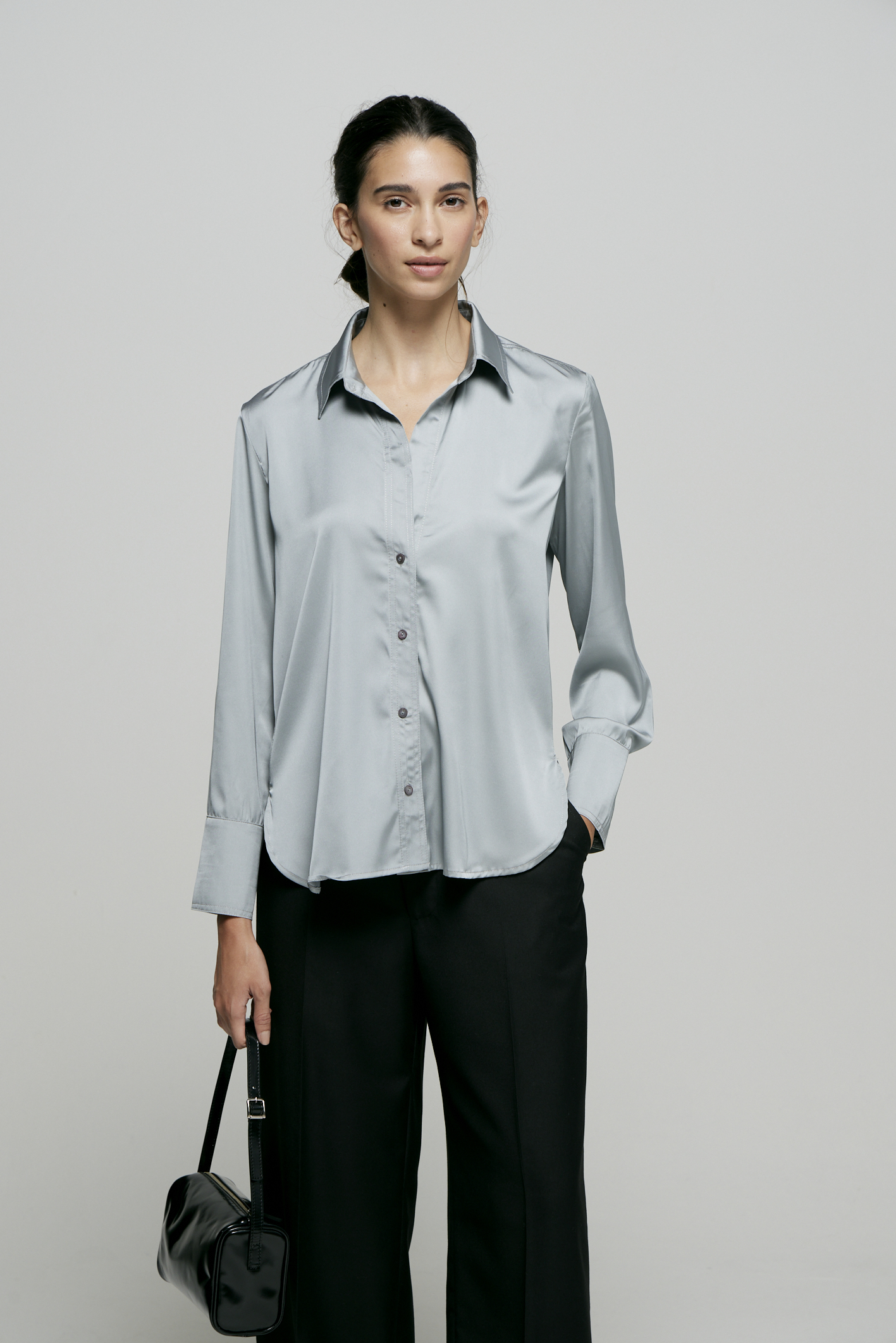 awada_camisa-habana_31-06-2025__picture-57641