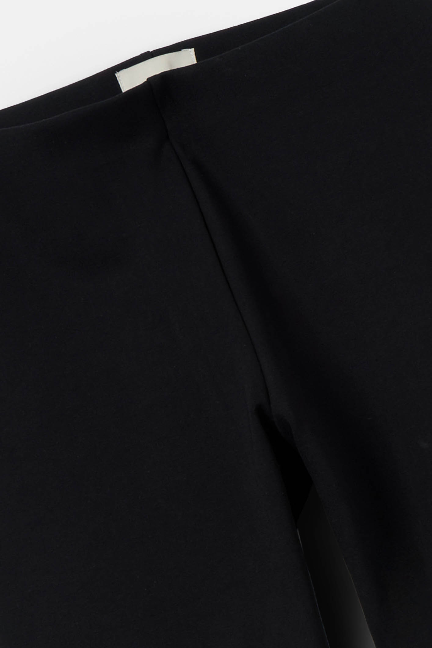 awada_pantalon-luisiana_27-09-2026__picture-57865