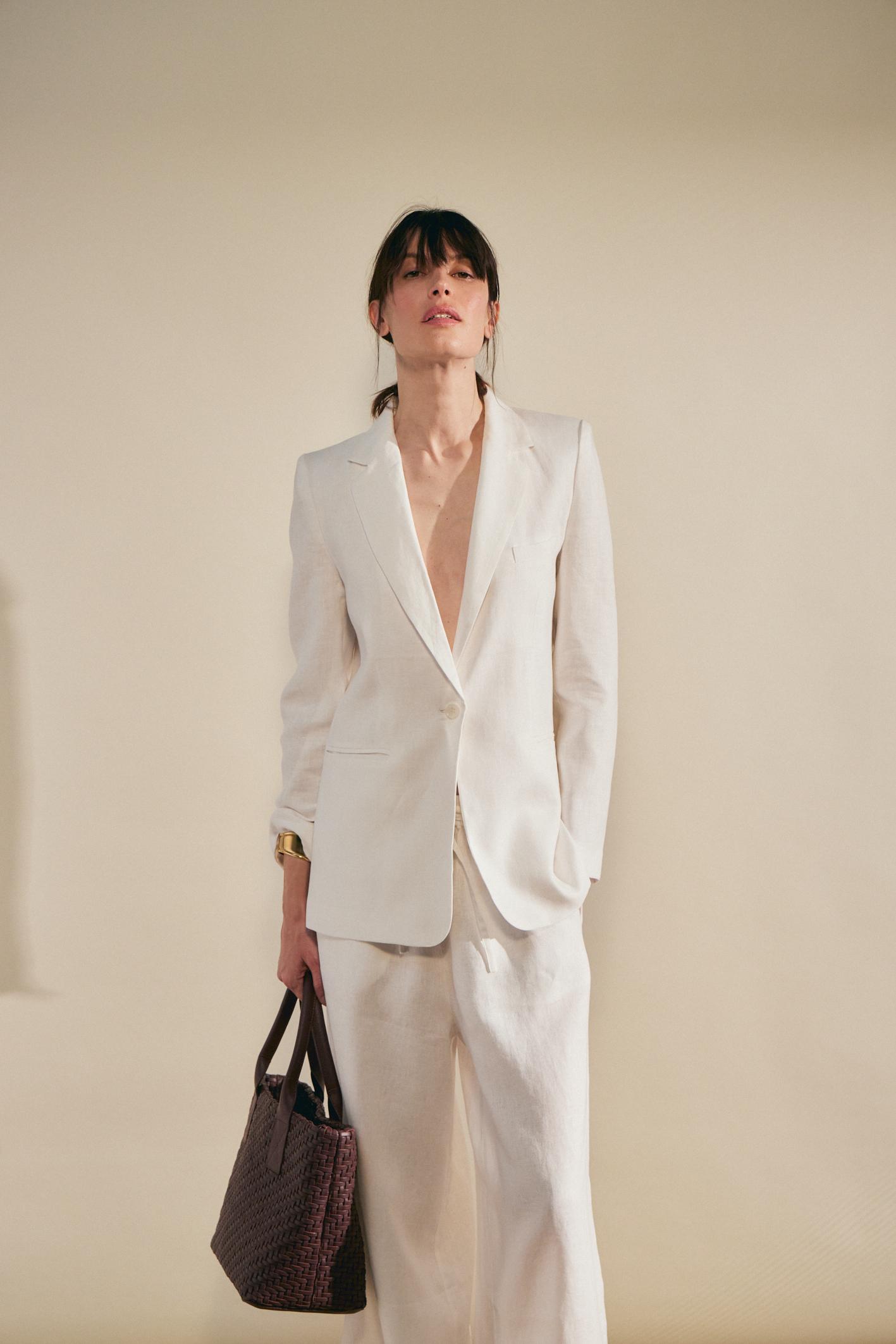 awada_blazer-de-lino_17-03-2025__picture-60620