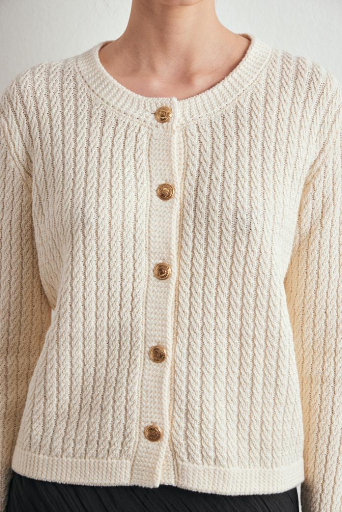 awada_cardigan-vigo_11-08-2025__picture-60735