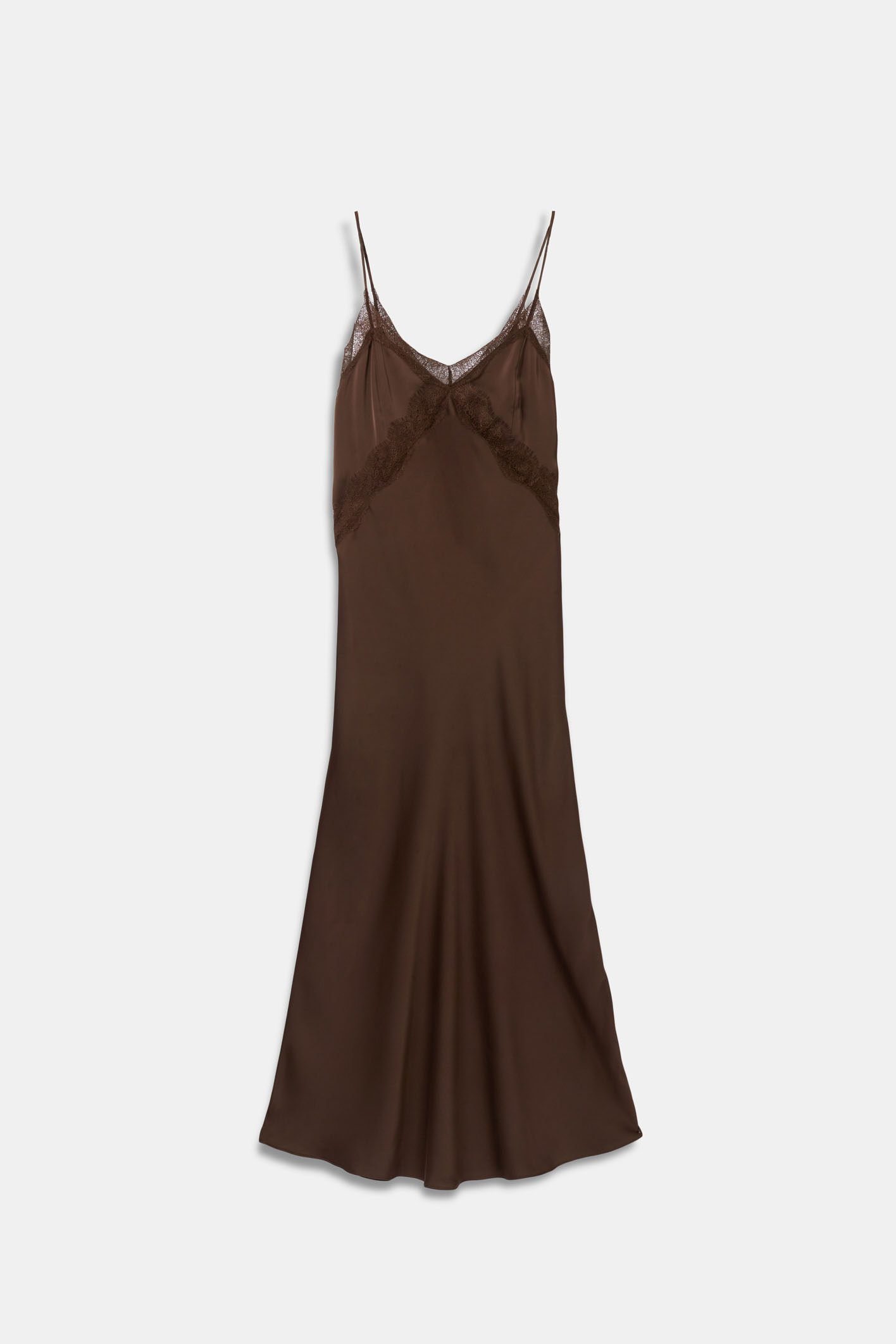 awada_vestido-encaje_03-22-2025__picture-60820