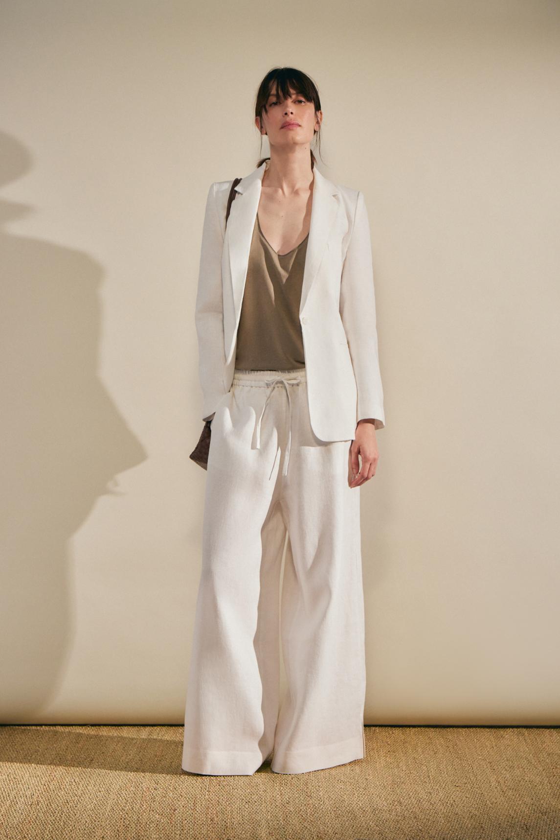 awada_pantalon-de-lino_29-30-2025__picture-61129