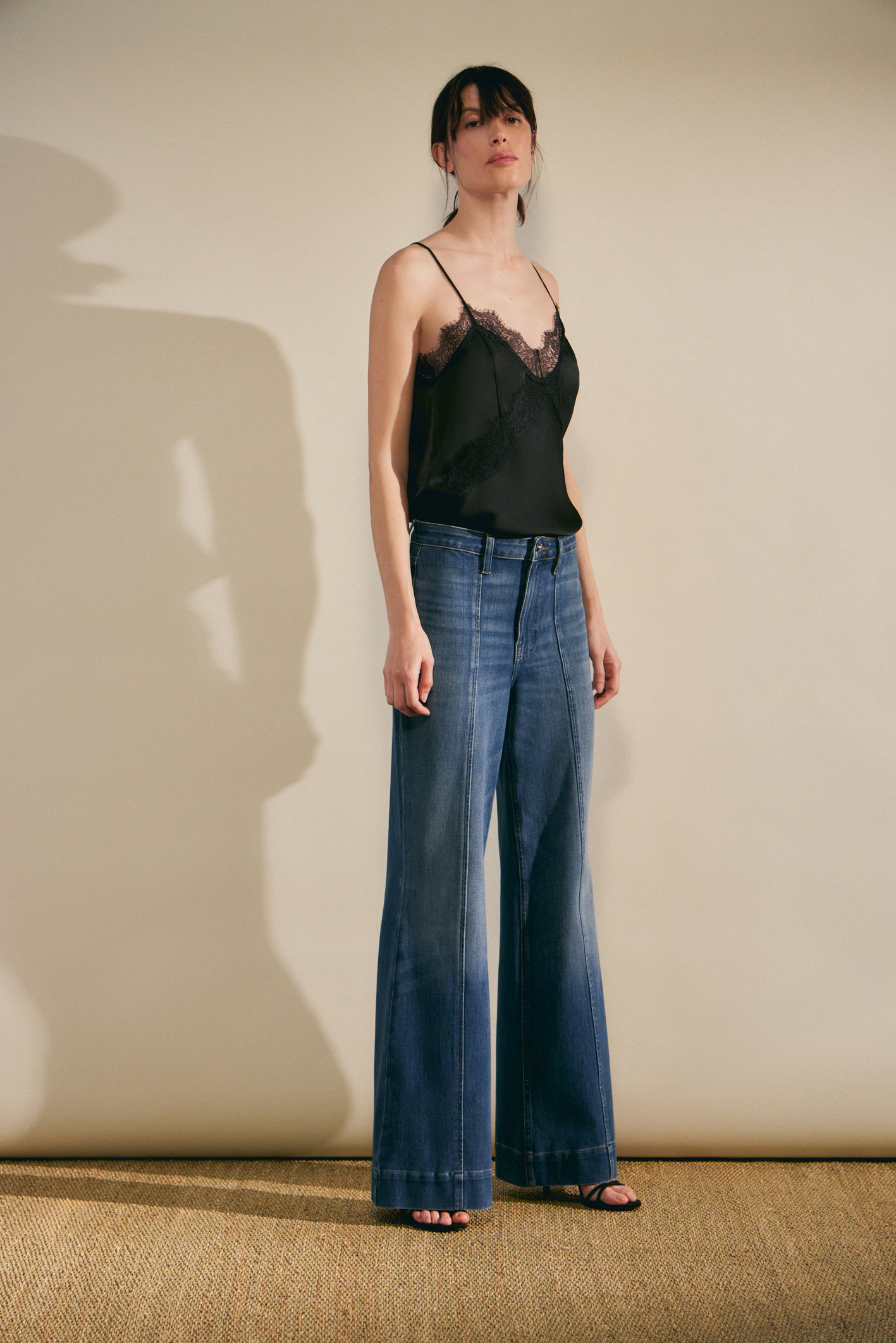 awada_jean-flare-recortes_05-14-2025__picture-61602