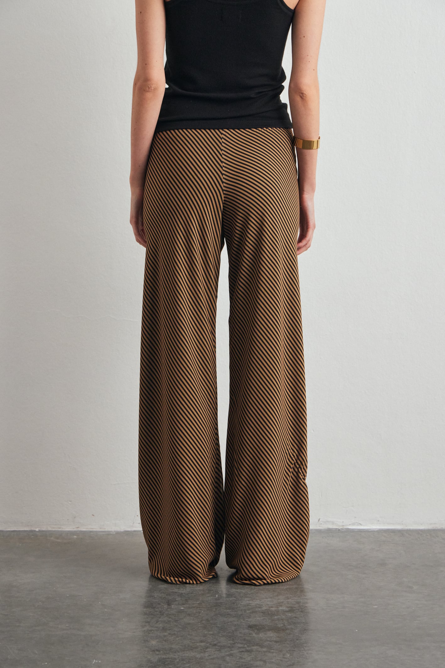 awada_pantalon-pravia_09-14-2025__picture-61660