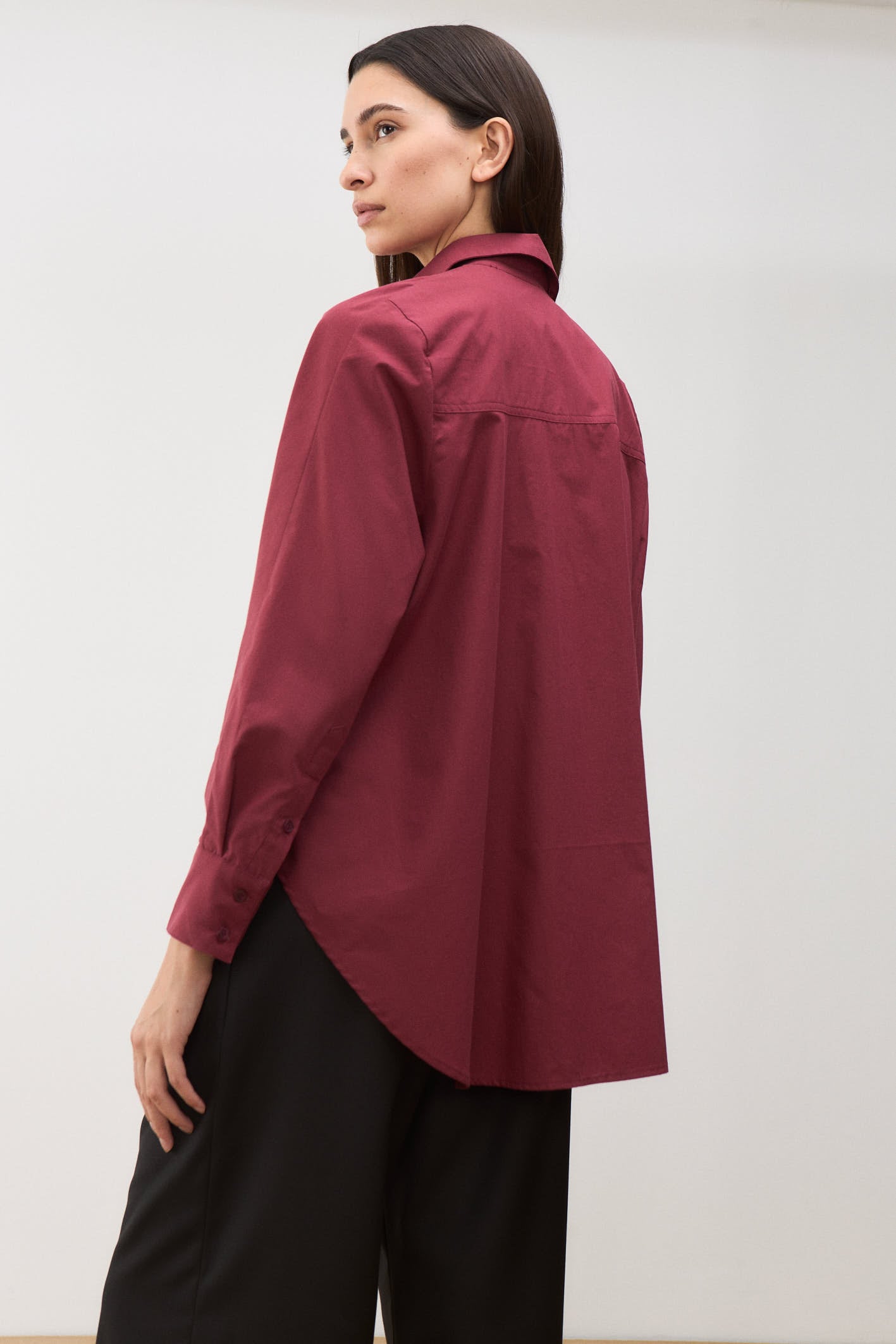 awada_camisa-alba_47-19-2026__picture-63626