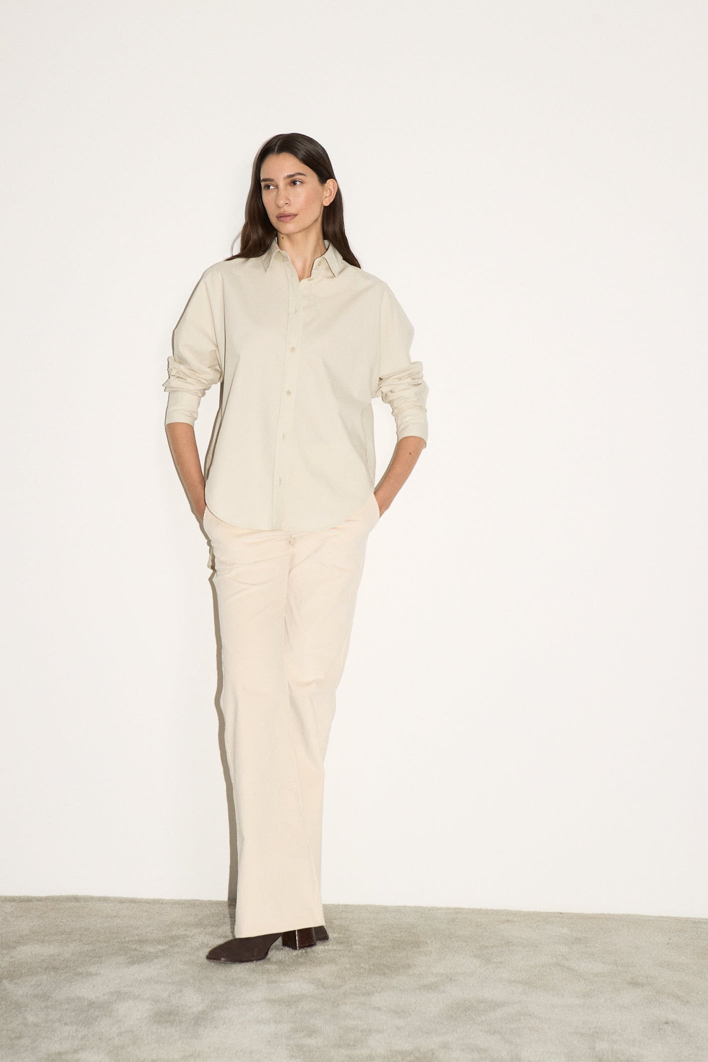 awada_camisa-alba_47-19-2026__picture-63928