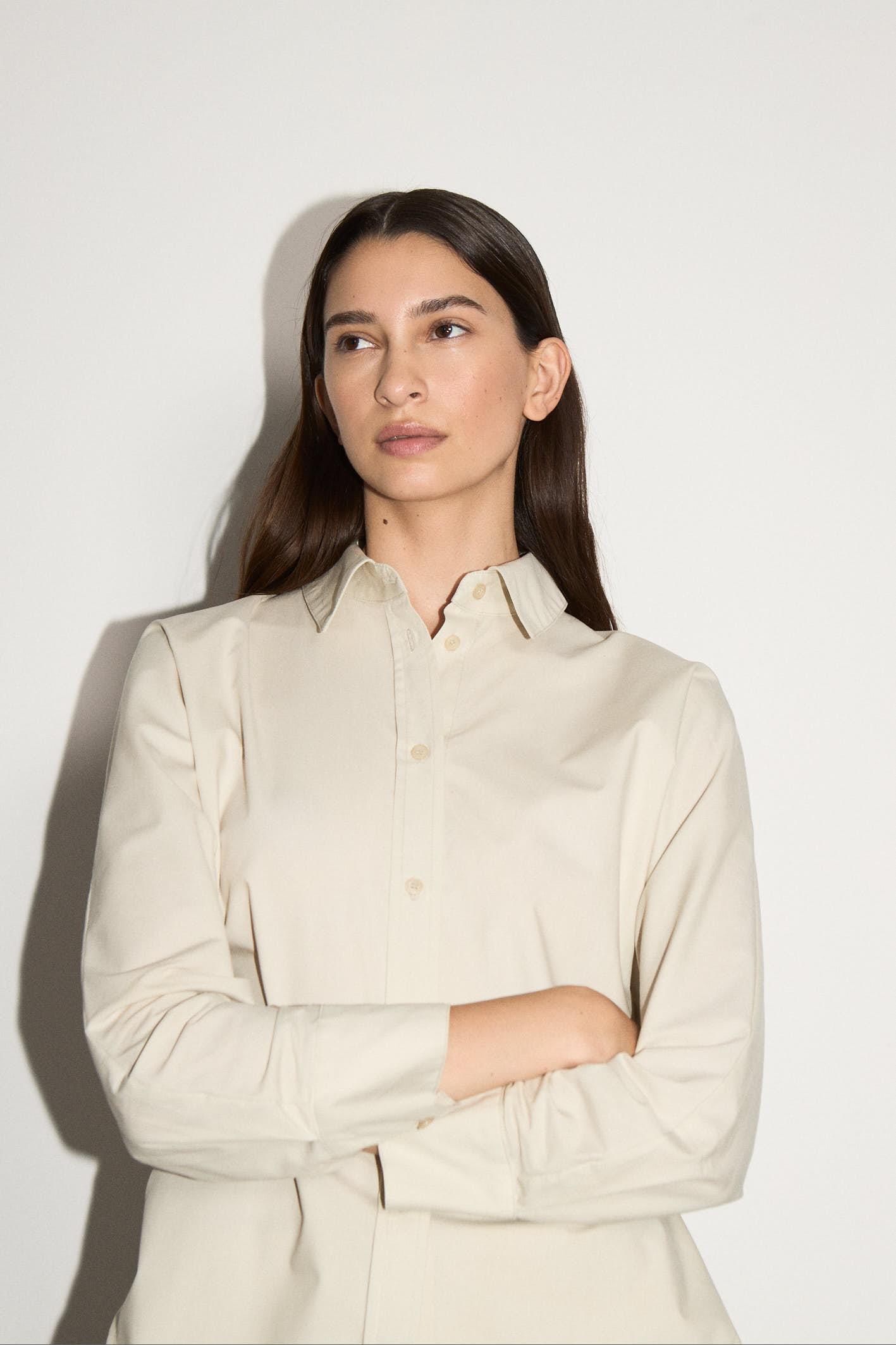 awada_camisa-alba_47-19-2026__picture-63932