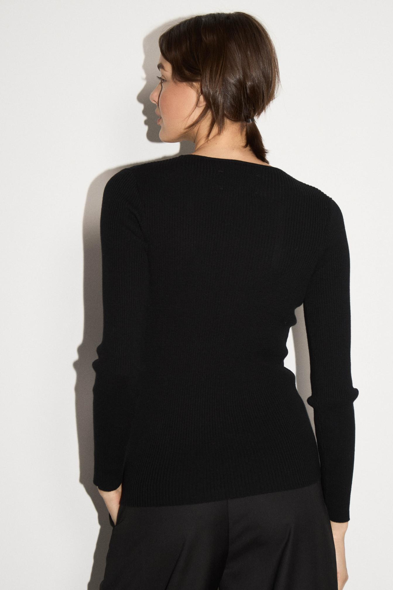 awada_remera-tejida-tarento_26-20-2026__picture-64143