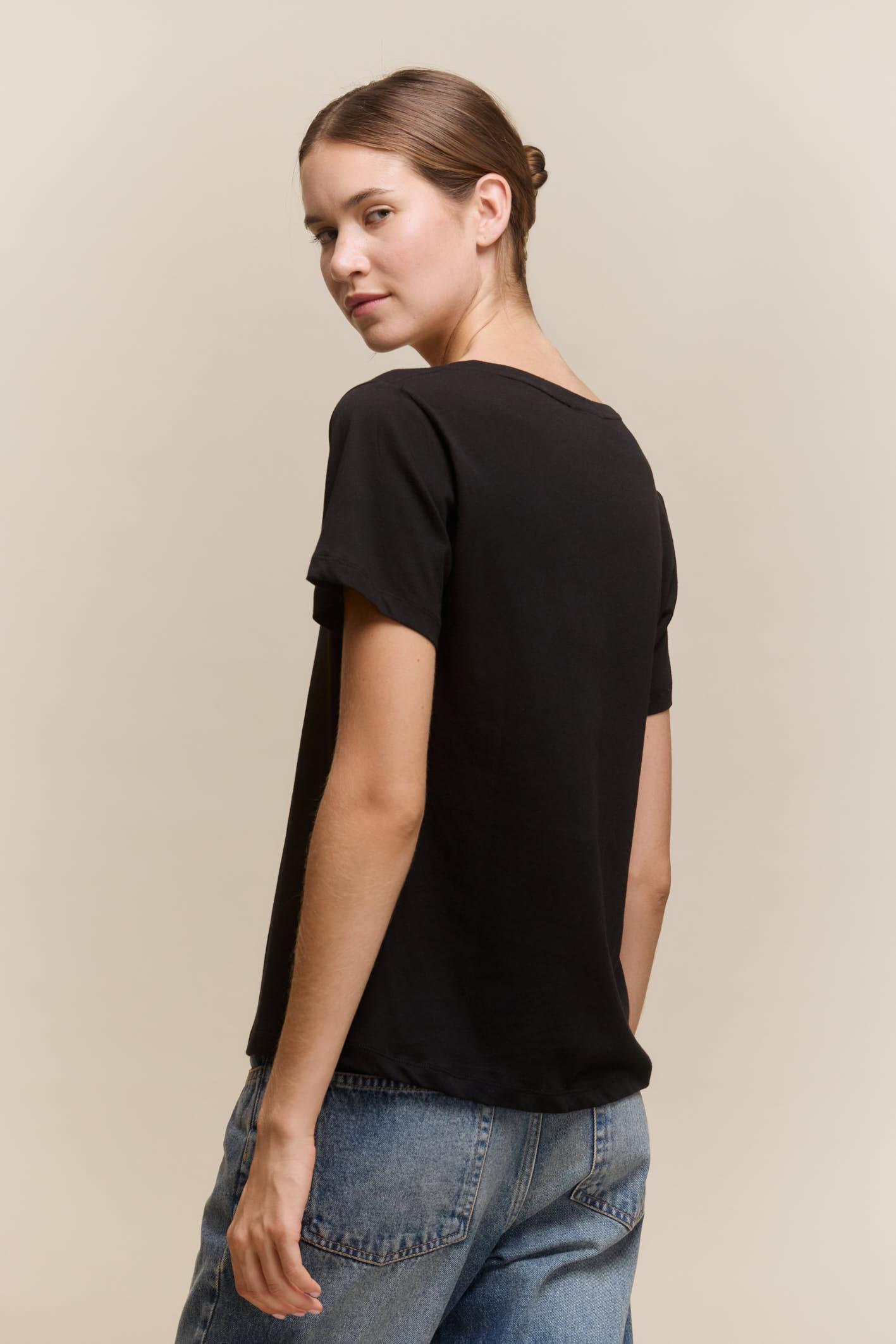 awada_remera-liviana_57-09-2026__picture-64383