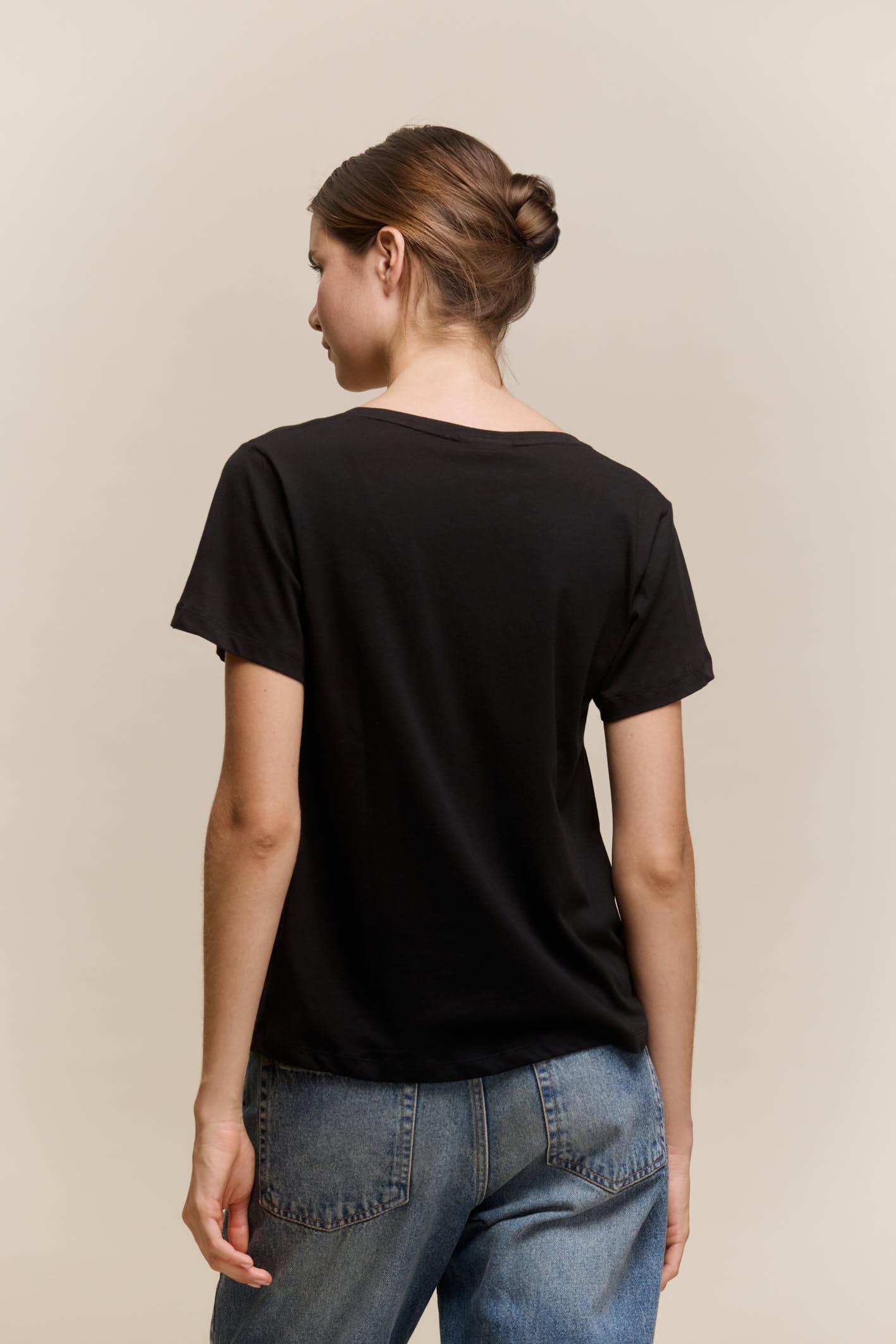 awada_remera-liviana_57-09-2026__picture-64384