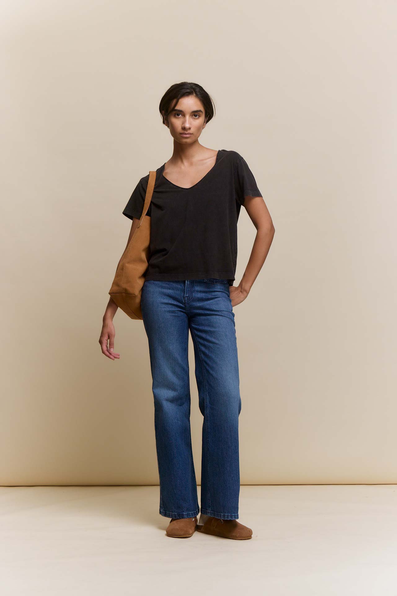 awada_remera-v-basic_29-20-2026__picture-64773