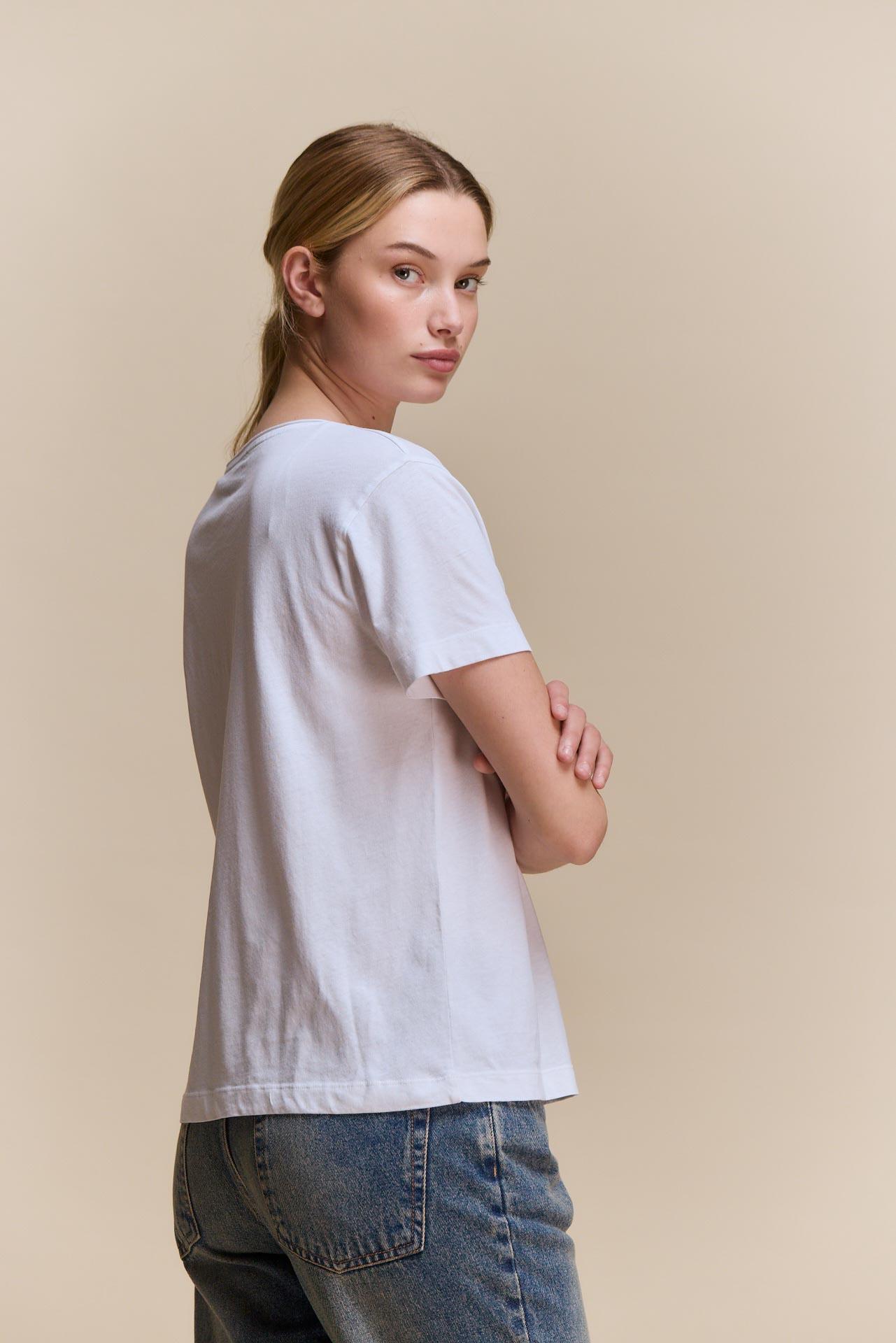 awada_remera-v-basic_29-20-2026__picture-64787