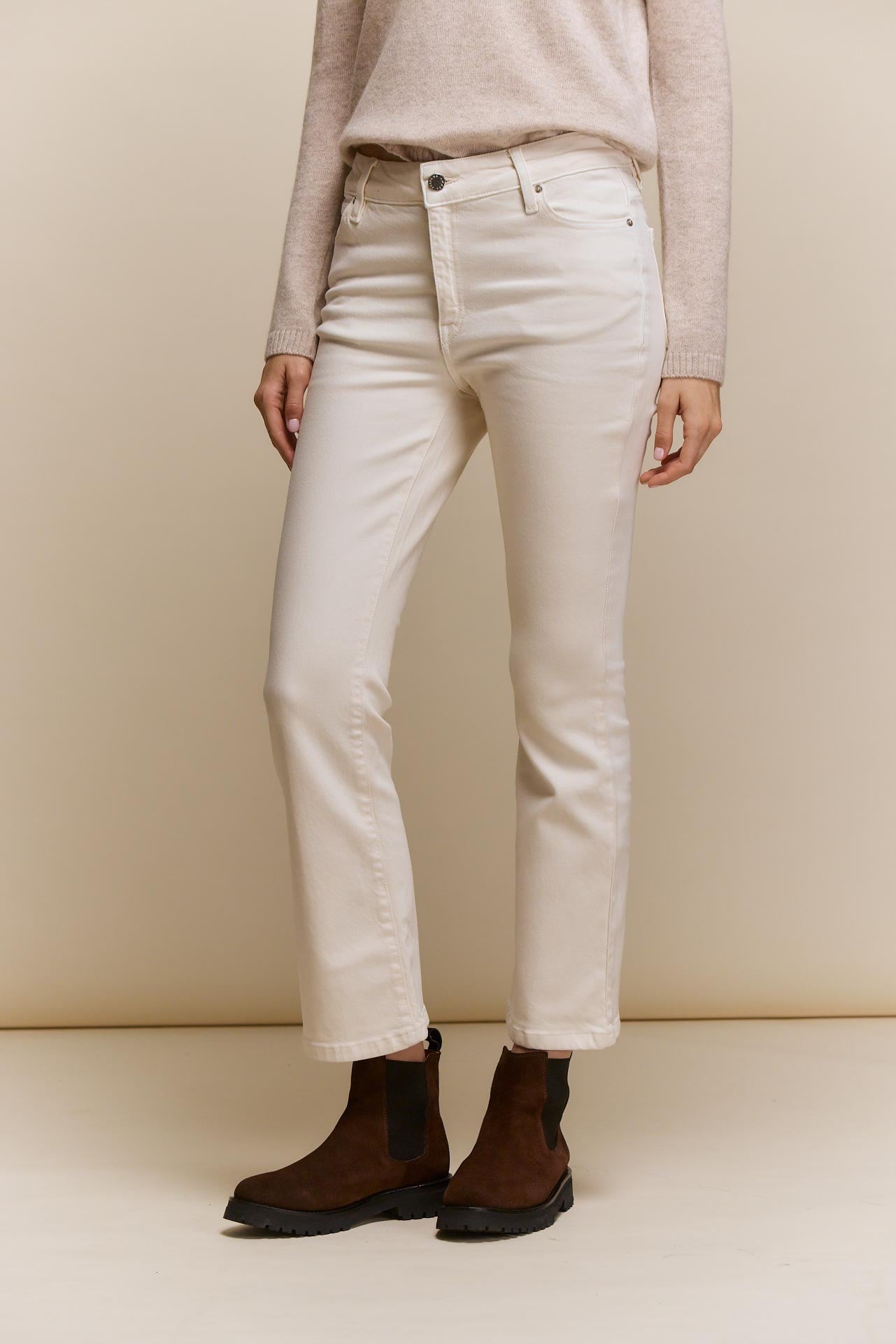 awada_jean-bootcut_27-04-2026__picture-65131
