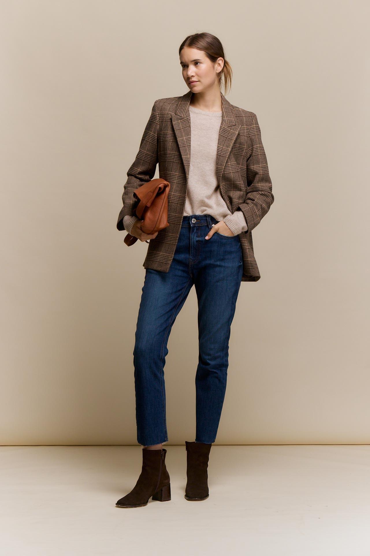 awada_blazer-tramado_19-23-2026__picture-65142