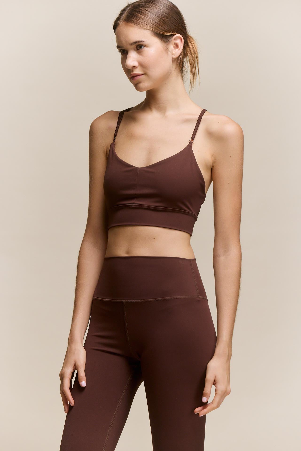 awada_top-new-active_25-14-2026__picture-65160