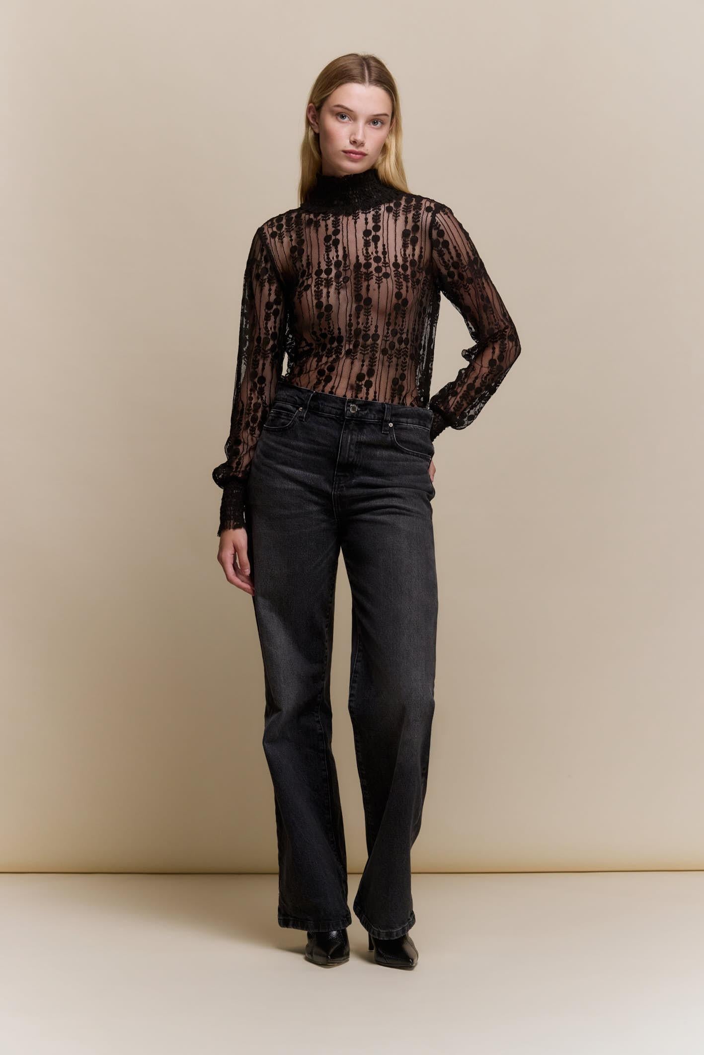 awada_blusa-encaje_16-07-2026__picture-65195