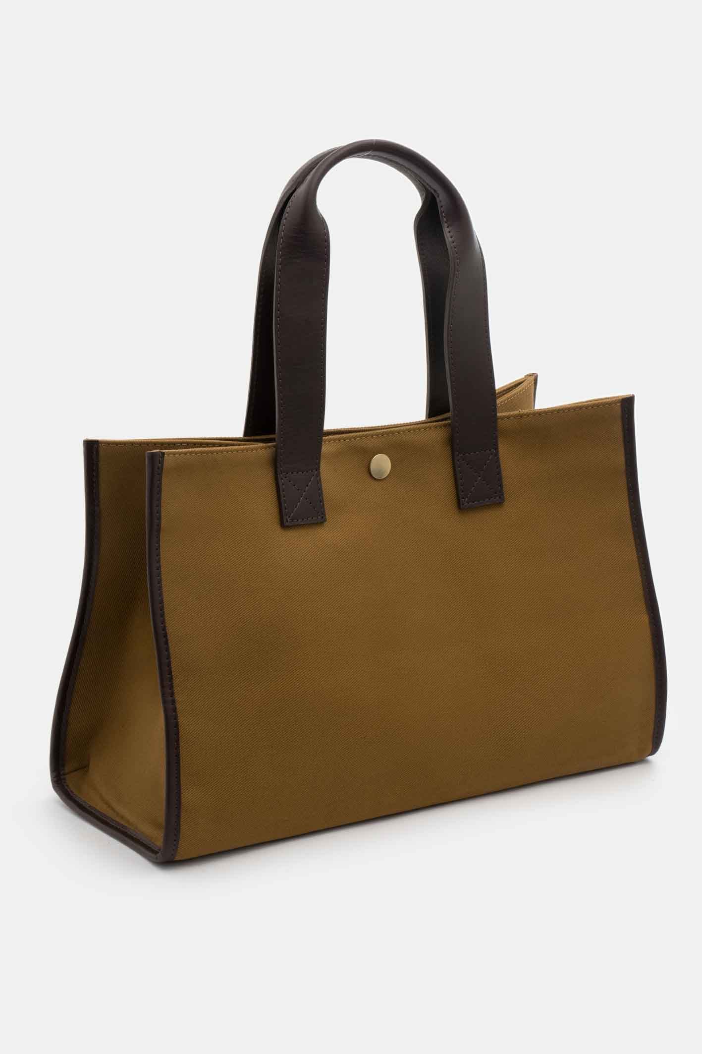 awada_cartera-gabardina_58-14-2026__picture-65387